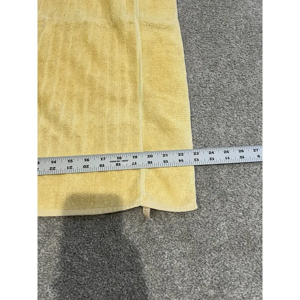 Vintage Moor Quality Bath Hand Towel Pale Yellow Y2K Vtg 90s 30 x 23 USA Retro